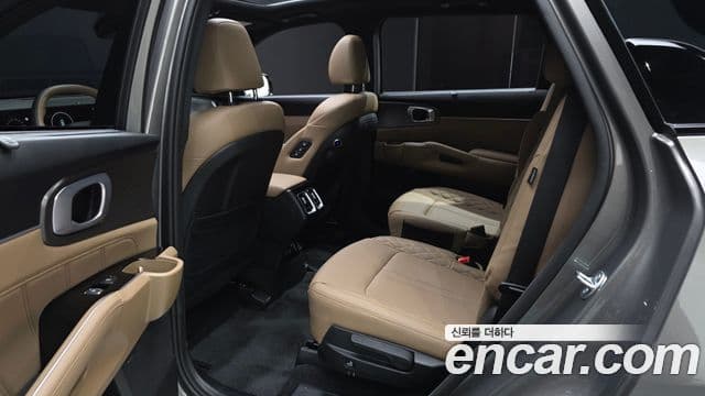 Kia Sorento 2025 — Фото 10/20