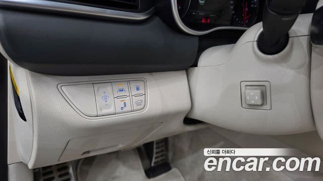 Genesis G70 2019 — Photo 3/37
