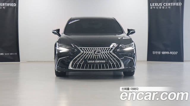Lexus ES300h 2025 — Photo 3/15