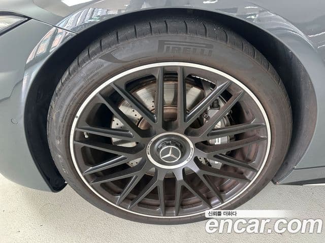 Mercedes-Benz SL-Class 2025 — Photo 17/18