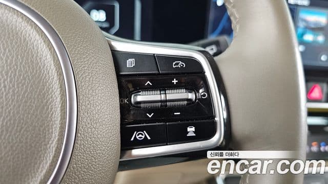 Kia Carnival 2024 — ფოტო 7/30