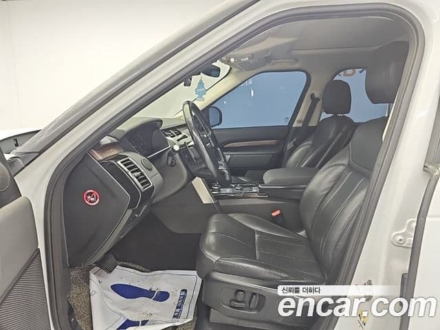 Land Rover Discovery 5 2019 — Şəkil 13/19