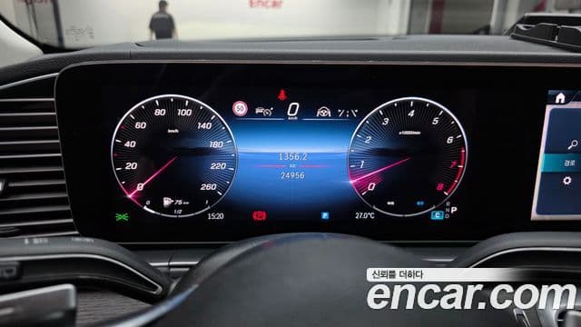 Mercedes-Benz GLE-Class 2024 — Photo 1/39