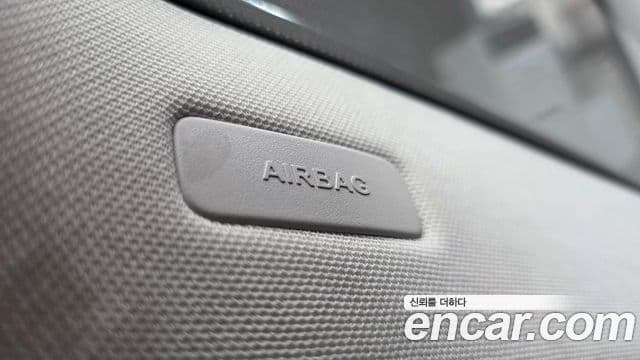 Mercedes-Benz GLE-Class 2024 — Photo 21/39
