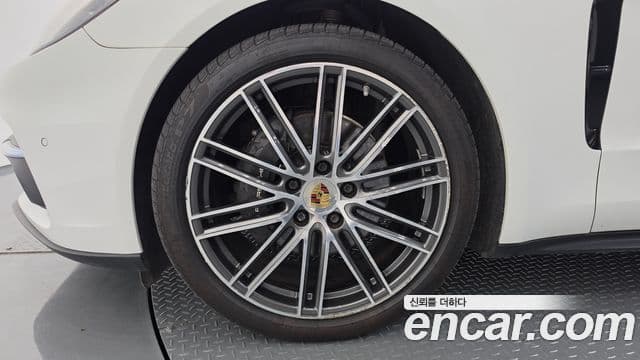 Porsche Panamera 2019 — Şəkil 6/20