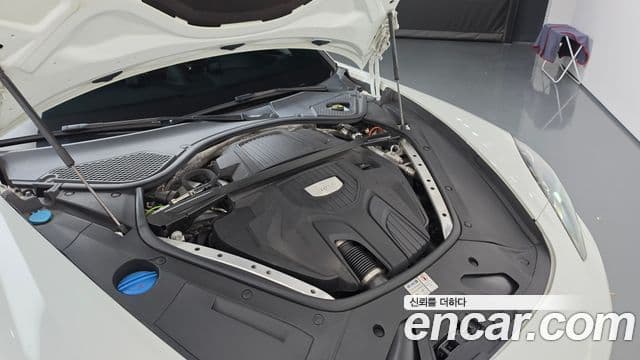 Porsche Panamera 2019 — Şəkil 19/20