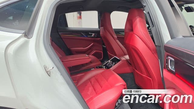 Porsche Panamera 2019 — Şəkil 7/20