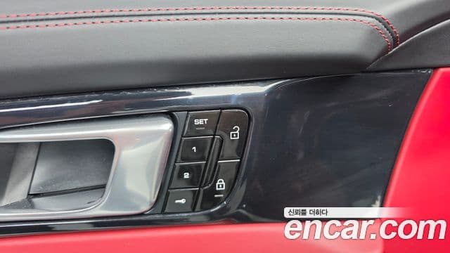 Porsche Panamera 2019 — Şəkil 14/20