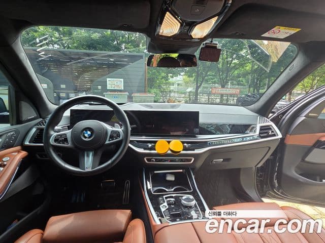 BMW X7 2024 — Photo 11/12