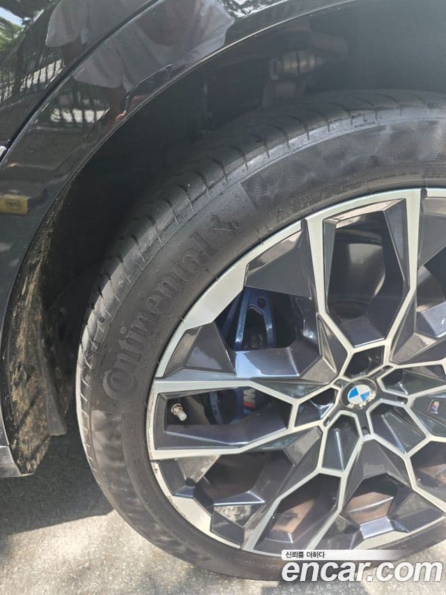 BMW X7 2024 — Photo 7/12