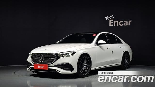 Mercedes-Benz E-Class 2026 — Photo 30/35