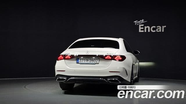 Mercedes-Benz E-Class 2026 — Photo 27/35