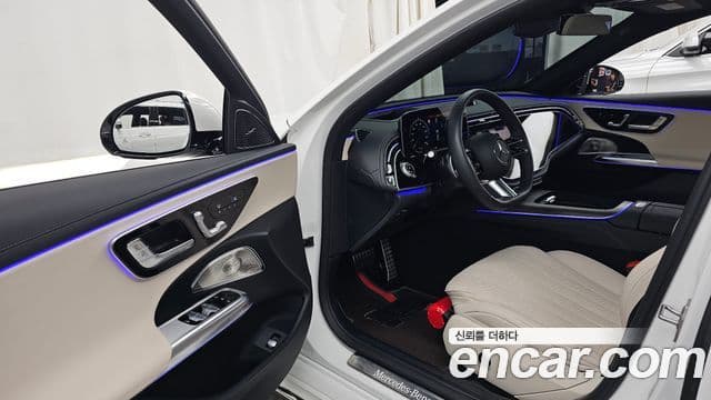 Mercedes-Benz E-Class 2026 — Photo 18/35