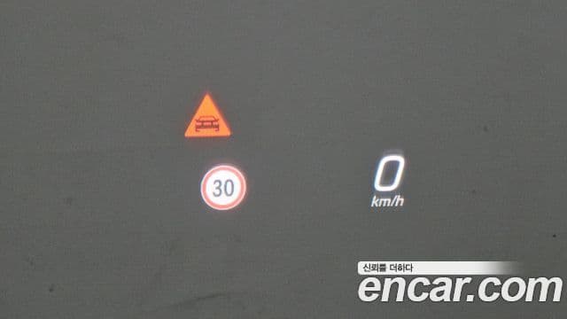Mercedes-Benz E-Class 2026 — Photo 19/35