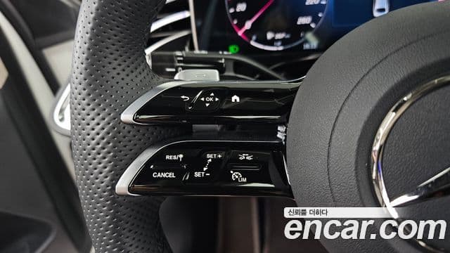 Mercedes-Benz E-Class 2026 — Photo 15/35