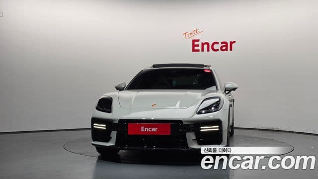 Porsche Panamera 2025 — Photo 33/37