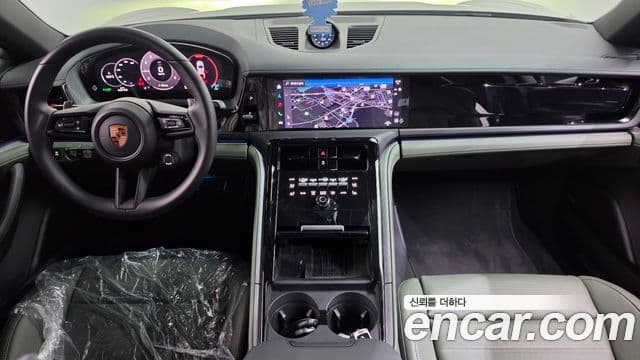Porsche Panamera 2025 — Photo 23/37
