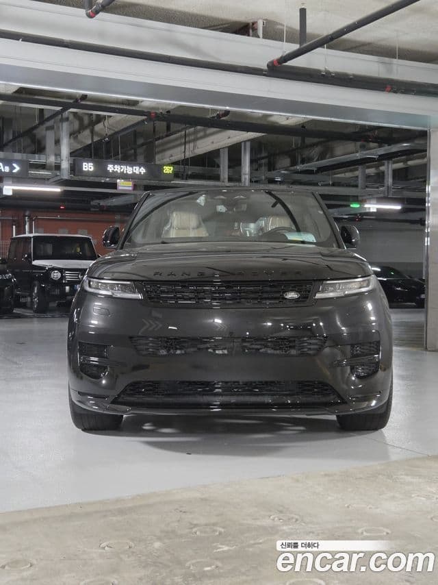 Land Rover Range Rover Sport 2026 — Şəkil 1/9