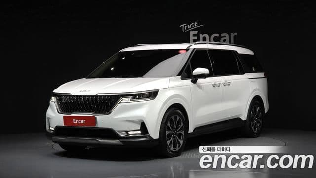 Kia Carnival 2022 — Фото 1/20