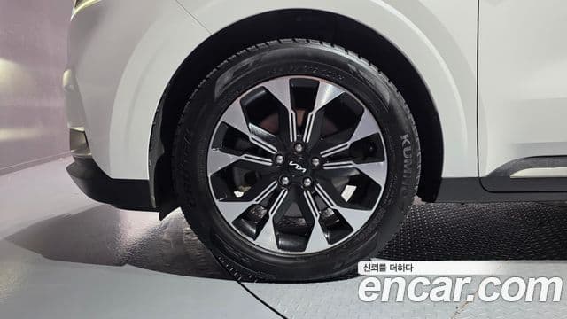 Kia Carnival 2022 — Фото 5/20