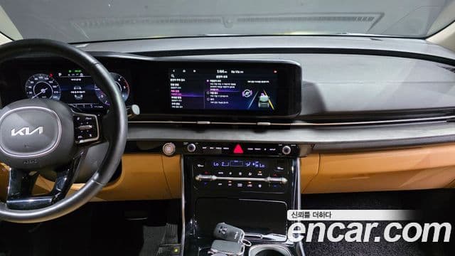 Kia Carnival 2022 — Фото 18/20