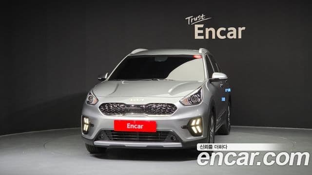 Kia Niro 2021 — Фото 3/20
