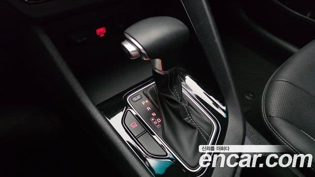Kia Niro 2021 — Фото 9/20