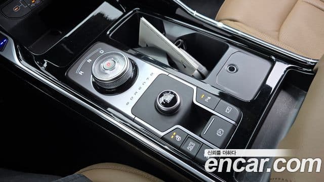 Kia Sorento 2024 — Фото 8/20
