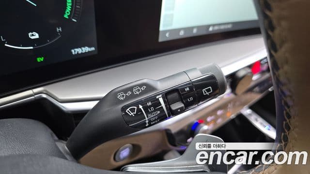 Kia Sorento 2024 — Photo 8/32