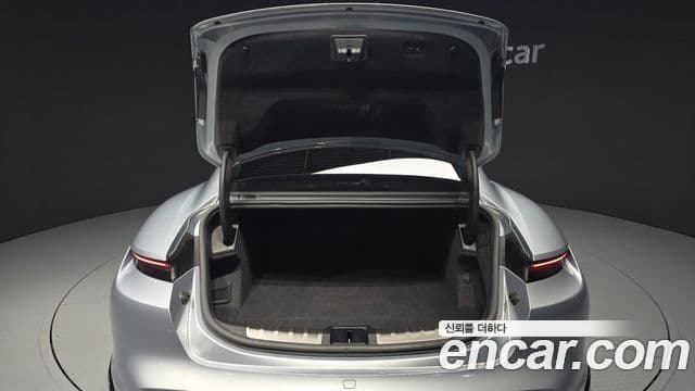 Porsche Taycan 2020 — Şəkil 27/32