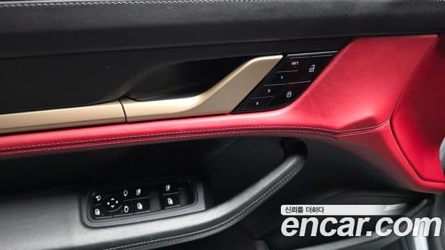 Porsche Taycan 2020 — Şəkil 23/32