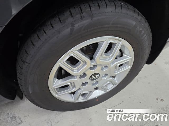 Hyundai Staria 2026 — Фото 3/17