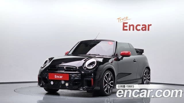 Mini Cooper S Convertible 2025 — Фото 1/20