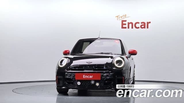 Mini Cooper S Convertible 2025 — Фото 3/20