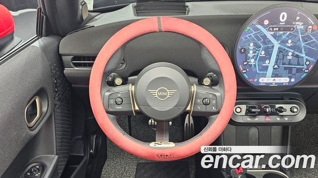 Mini Cooper S Convertible 2025 — Фото 13/20