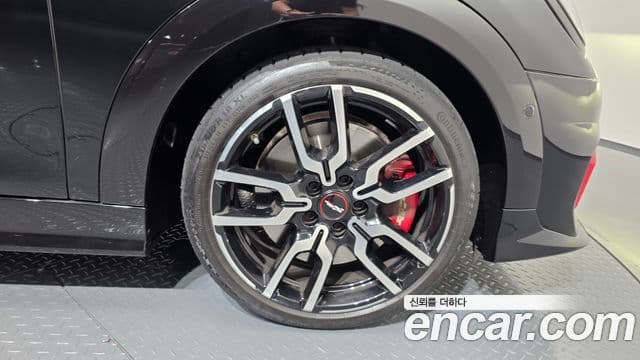Mini Cooper S Convertible 2025 — ფოტო 23/32