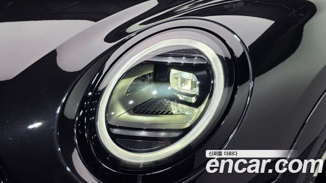 Mini Cooper S Convertible 2025 — ფოტო 31/32