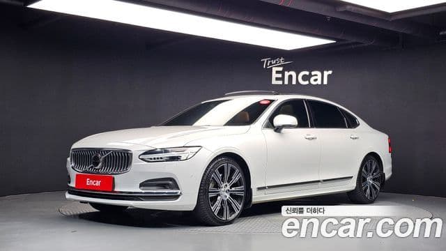 Volvo S90 2021 — Фото 1/20