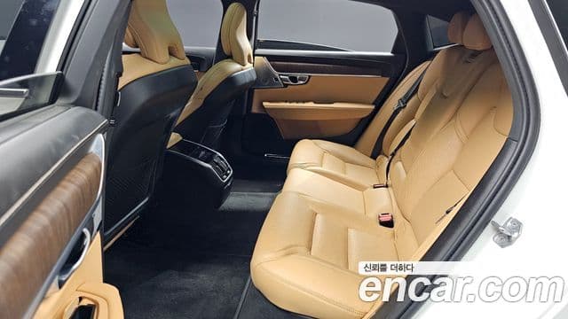 Volvo S90 2021 — Photo 33/37