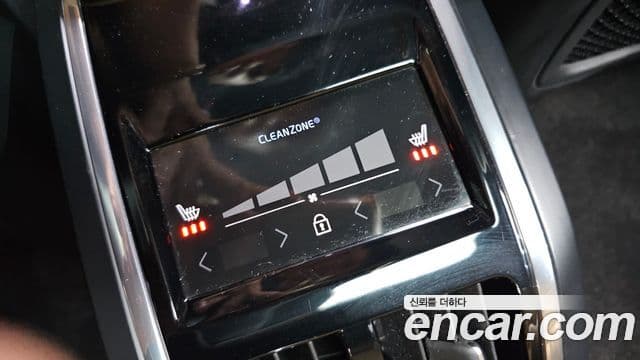Volvo S90 2021 — Photo 14/37