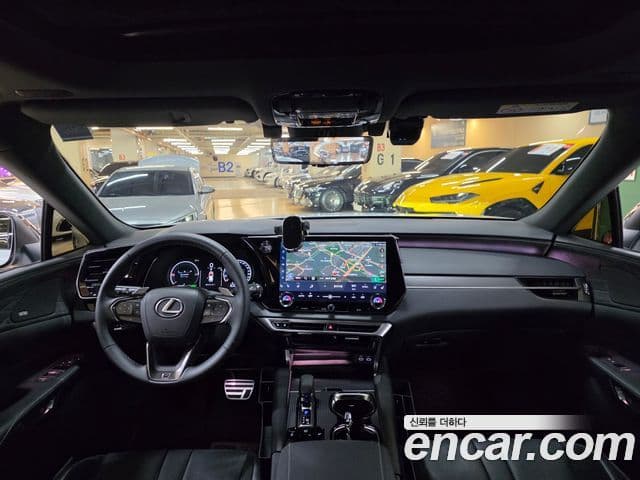 Lexus RX500h 2025 — Şəkil 11/20