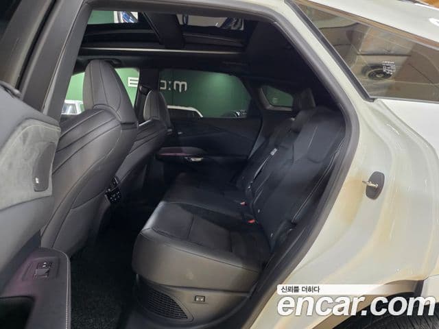 Lexus RX500h 2025 — Şəkil 9/20