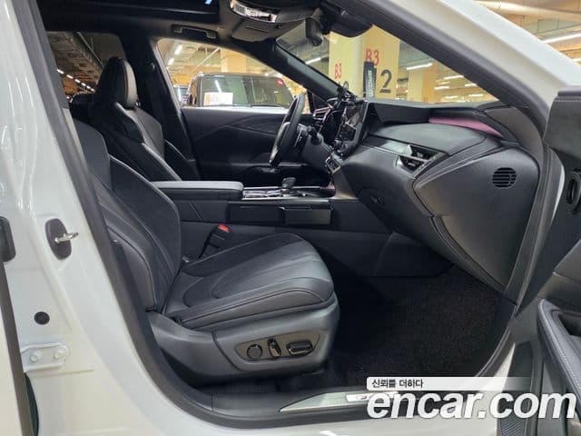 Lexus RX500h 2025 — Şəkil 16/20