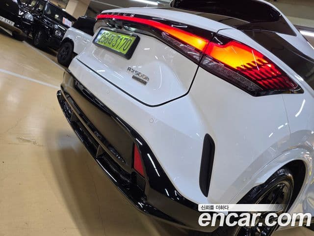 Lexus RX500h 2025 — Şəkil 19/20