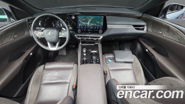 Lexus RX350h 2023 — Фото 7/20