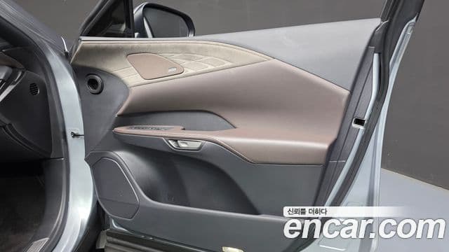 Lexus RX350h 2023 — ფოტო 9/37
