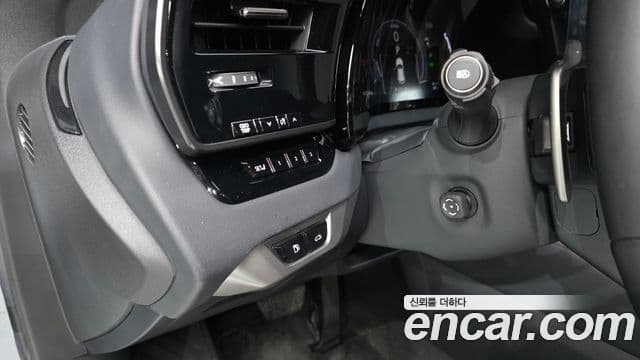 Lexus RX350h 2023 — ფოტო 19/37