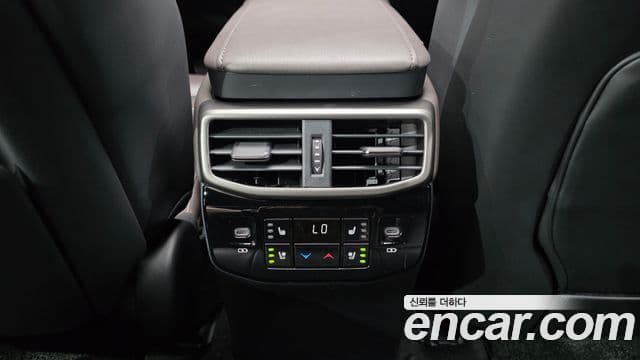 Lexus RX350h 2023 — ფოტო 34/37