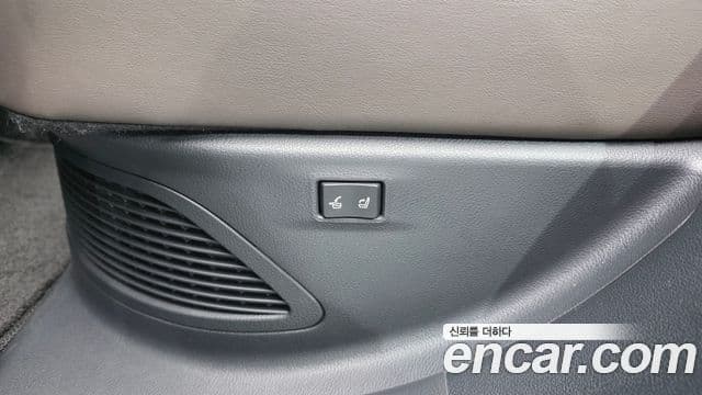 Lexus RX350h 2023 — ფოტო 30/37