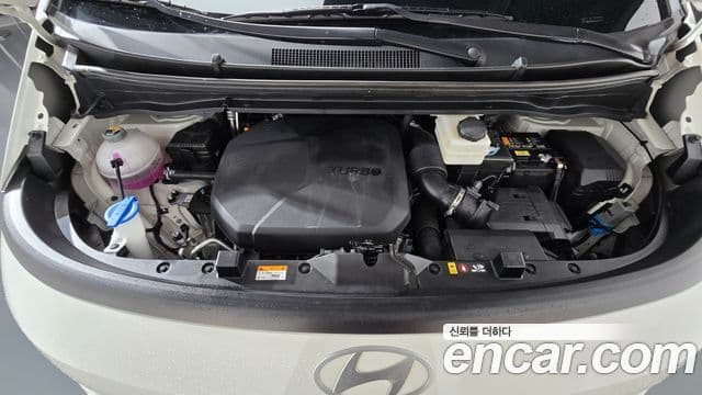 Hyundai Staria 2025 — Фото 6/20